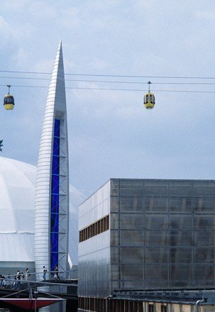 a_grass_ostgelaende_ii_4_20140607_1603285036